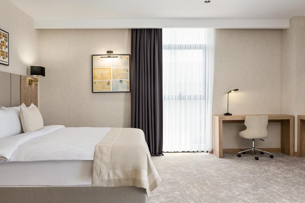 Ramada Plaza By Wyndham Batman Hotel Eksteriør billede