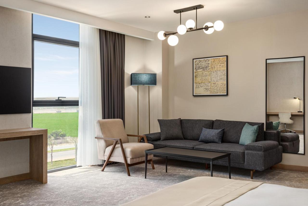 Ramada Plaza By Wyndham Batman Hotel Eksteriør billede