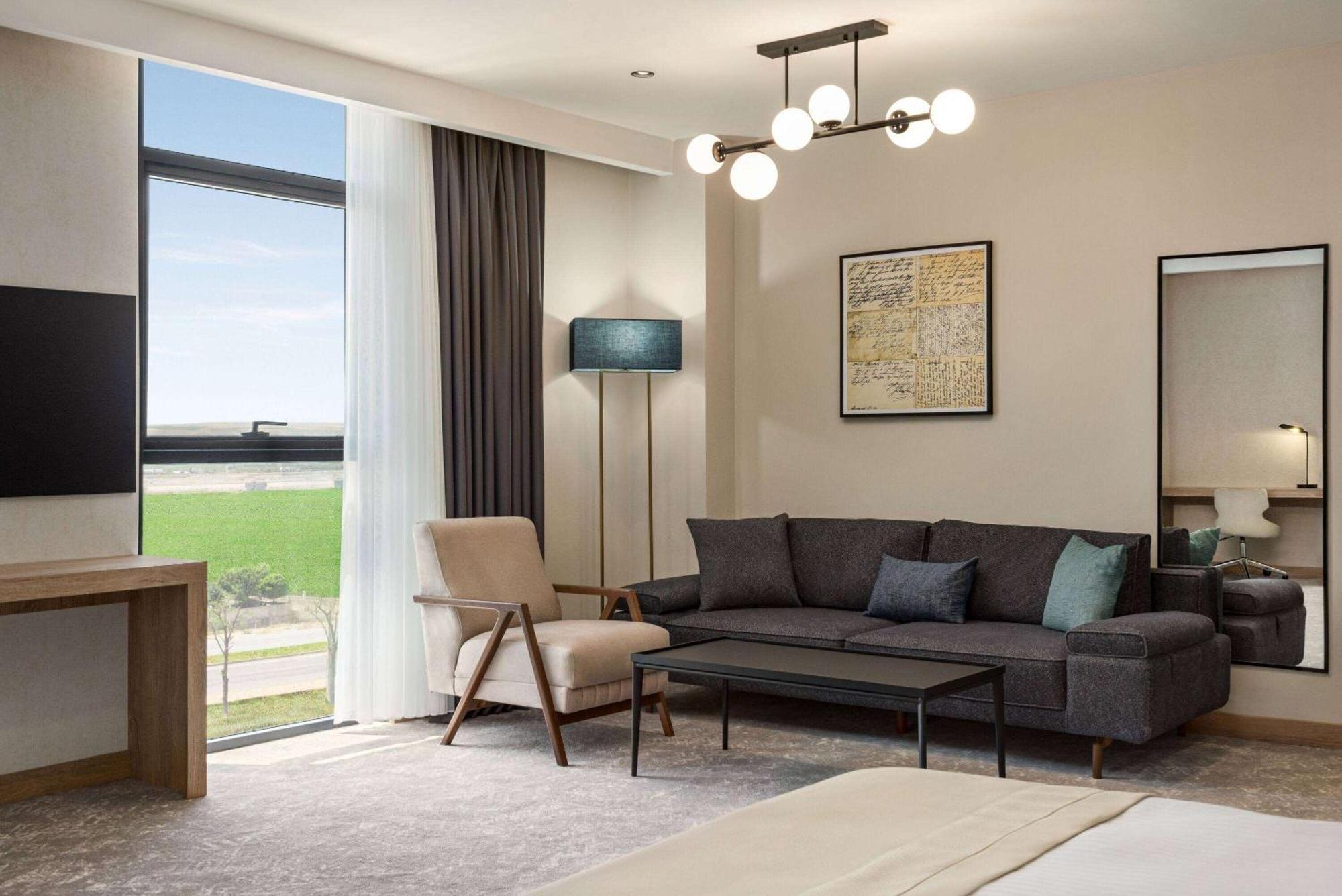 Ramada Plaza By Wyndham Batman Hotel Eksteriør billede